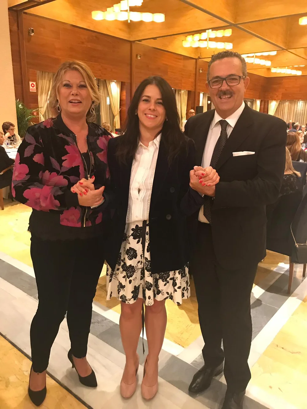 Yuly con José María y Mari Carmen en la Convención de CNAE